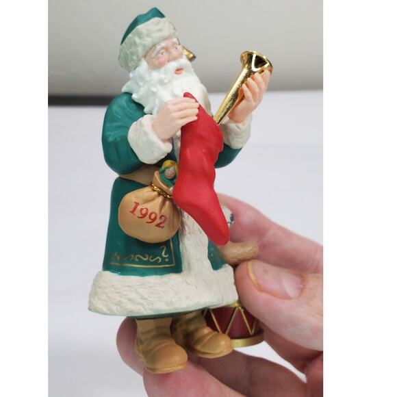 Vintage Hallmark Keepsake Ornament 1992 Collectors Series Merry Olde Santa (3) - Picture 7 of 8
